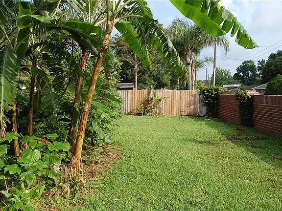 5th image of 104 Temple Dr