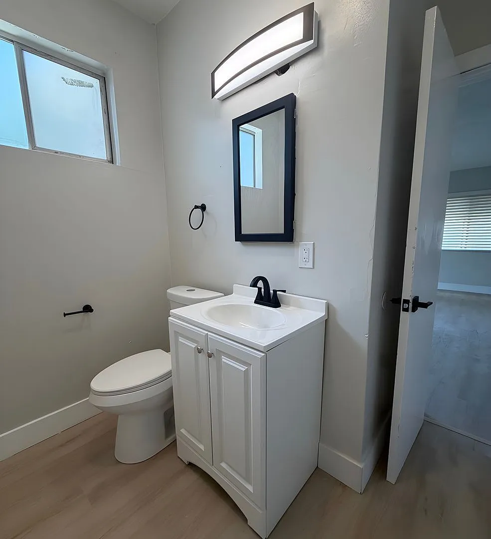 Studio, 1.0 bath, 550 sqft, $1,650 — Photo 4