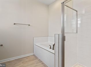 24058 Gumspring Kiln Ter, Sterling, VA 20166