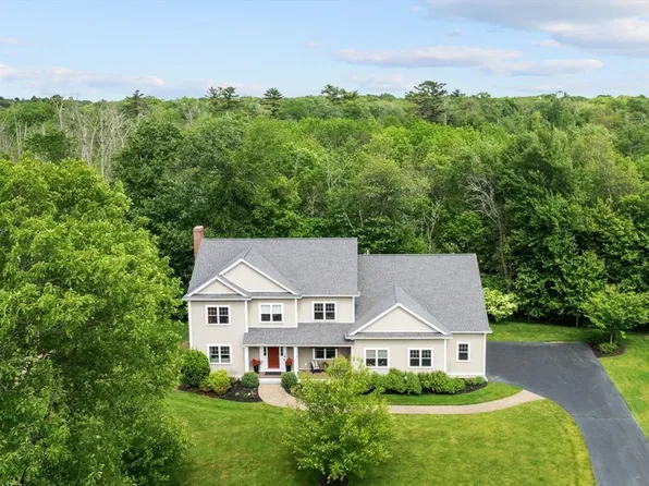 53 Thompson Ave, Westwood, MA 02090