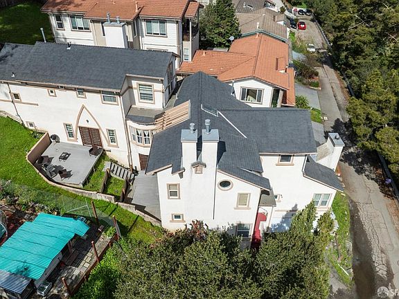 4th image of 10990 Caloden St