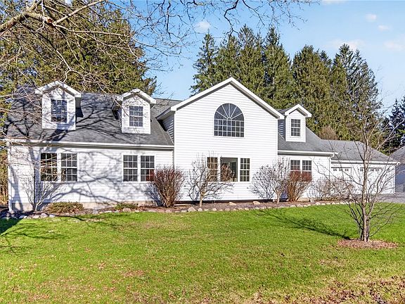 2nd image of 1753 Danby Rd
