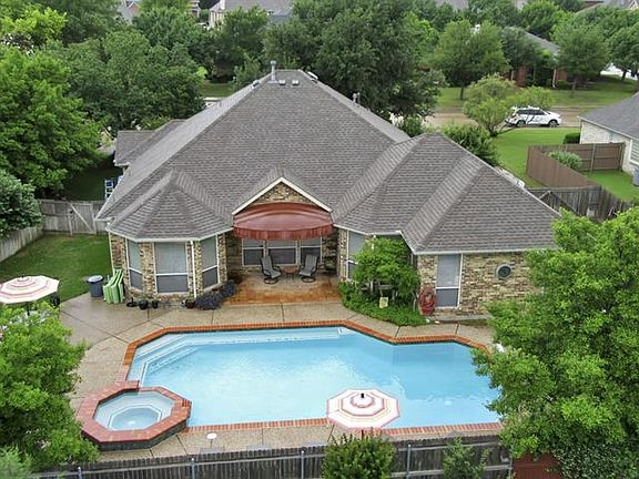 3rd image of 713 Mockingbird Ct