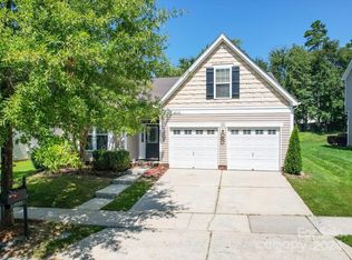 2211 Winding River Dr, Charlotte, NC 28214