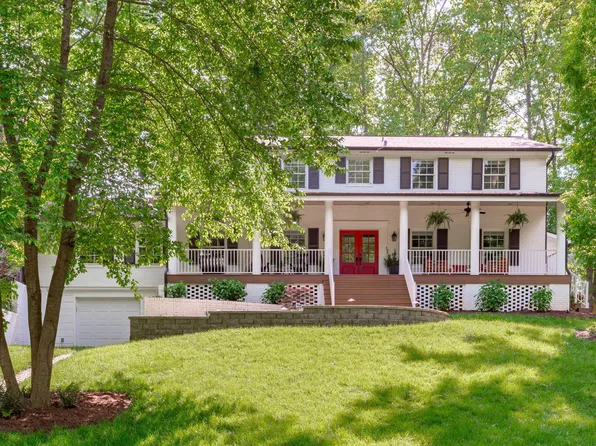 1107 Daleland Dr, Raleigh, NC 27612