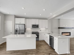 6682 Wildflower Way, Excelsior, MN 55331