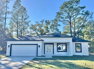 9098 N Bertin Dr, Citrus Springs, FL 34434