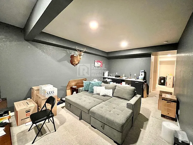 9056 Wolf Valley Dr — Photo 10