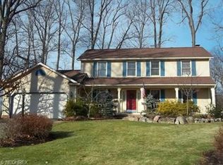 3880 Walnut Wood Way, Uniontown, OH 44685