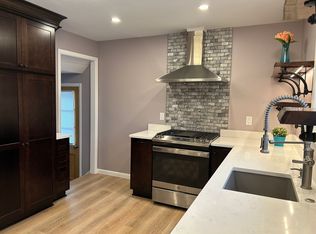 1589 Fruitland Ave, Mayfield Heights, OH 44124