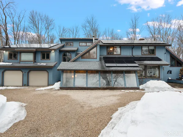 57 Mistywood Lane, Naugatuck, CT 06770