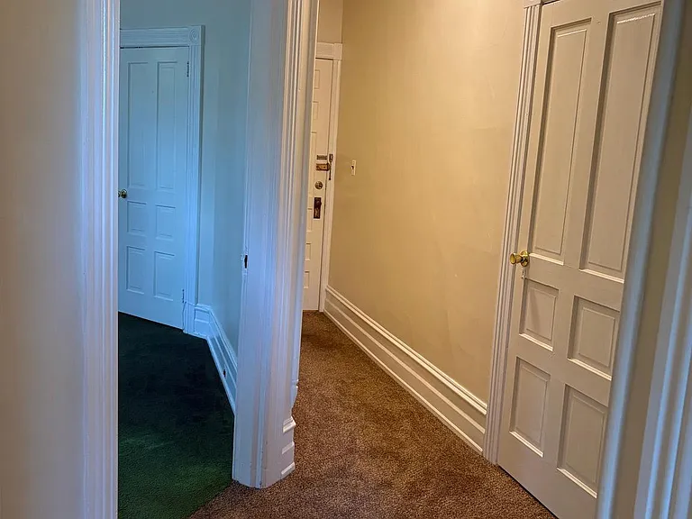 330 Broad St #2R — Photo 11