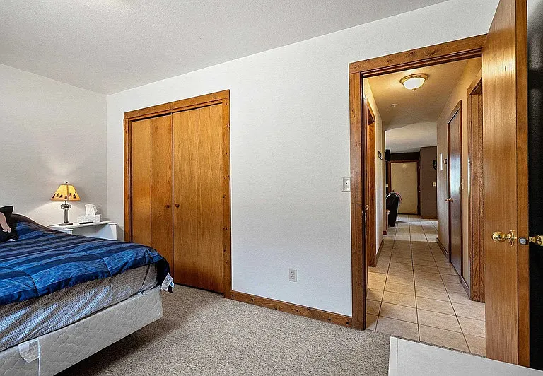 1160 Schabow St — Photo 7