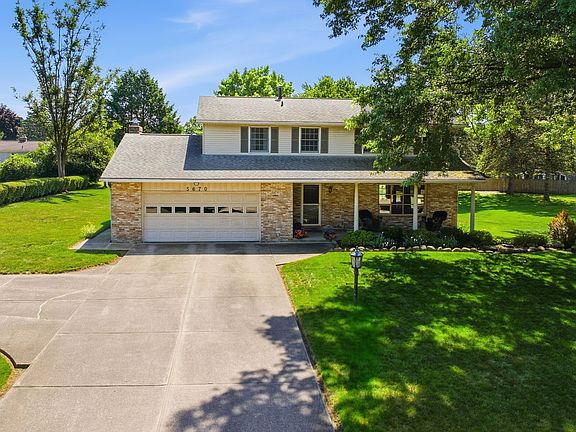 2nd image of 5670 Vantage Hill Ave NW