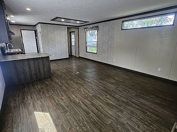 4th image of 5003 W 17th Pl