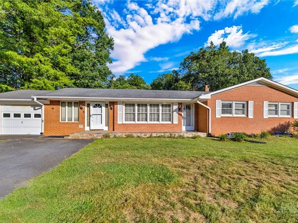191 Greensboro Road, Crumpler, NC 28617