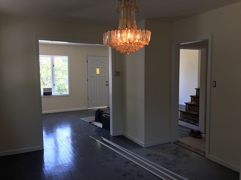 2nd image of 1544 Walker Ave