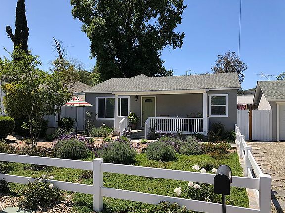 2nd image of 3290 Royal Oaks Dr