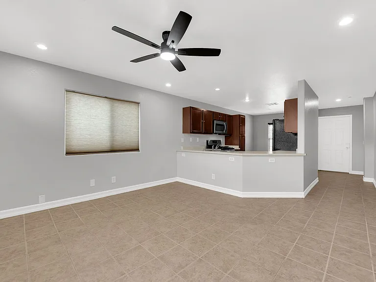 7470 Margollini St — Photo 26