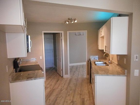 3rd image of 17420 N Boswell Blvd