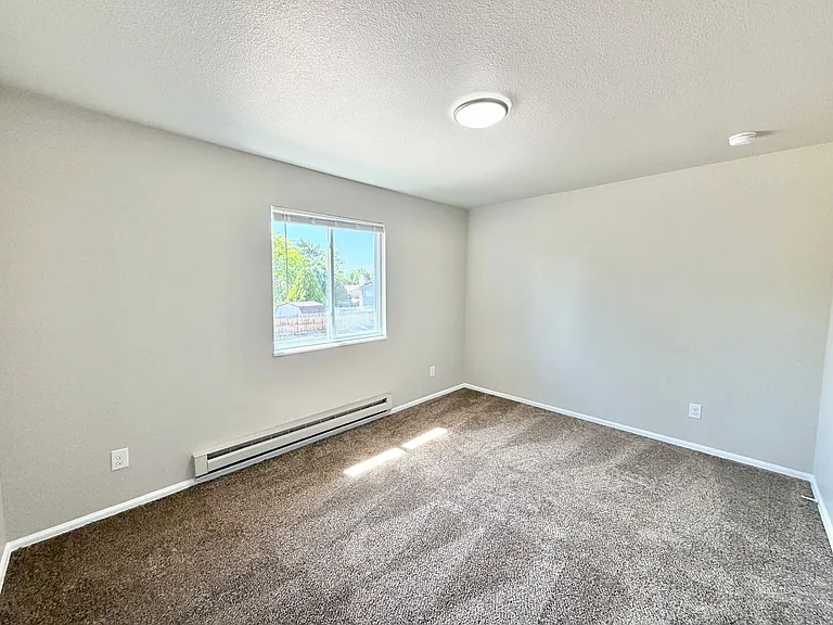 8187 Castle Royal Dr. — Photo 17