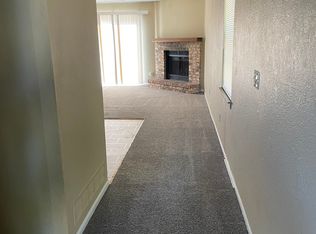 1909 NE Knollbrook St, Lees Summit, MO 64086