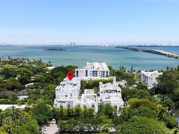 2nd image of 455 NE 39th 311 Miami #311