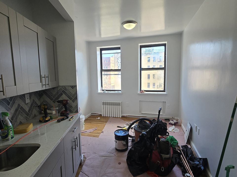 2nd image of 84 Hester St APT 3C
