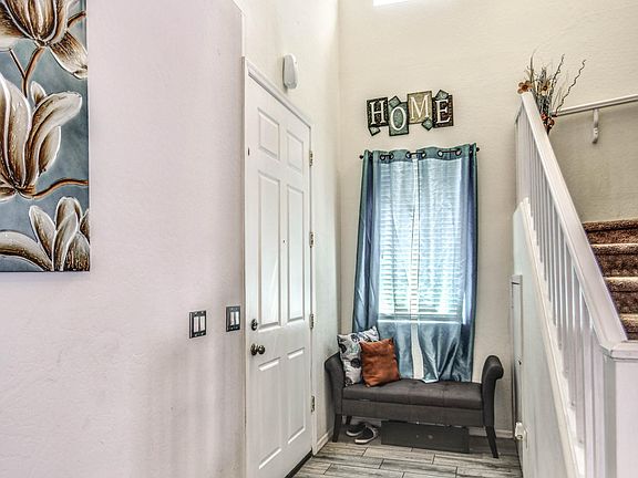 5th image of 10009 W Winslow Ave