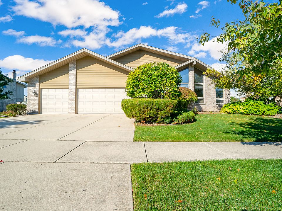 1st image of 19530 Heritage Dr