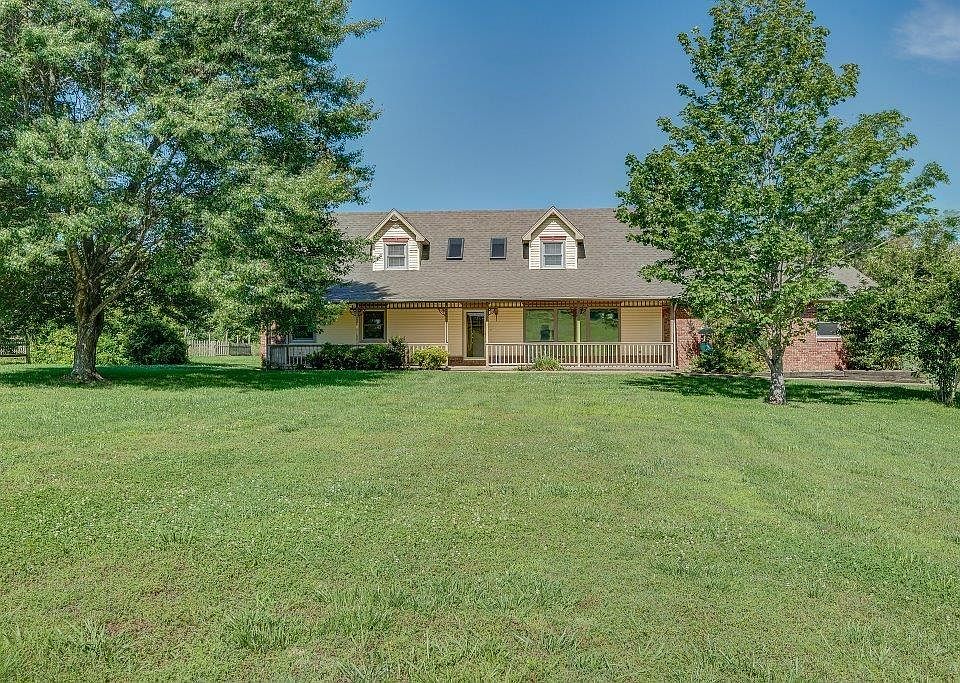 1st image of 214 Kimberly Ln
