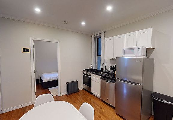 2nd image of 133 Avenue D APT 3