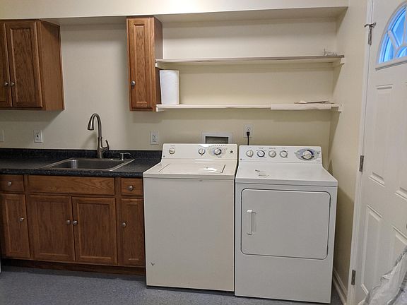 2nd image of 863 43rd St #B