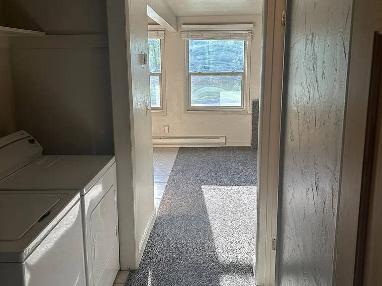 738 N Grand St — Photo 5