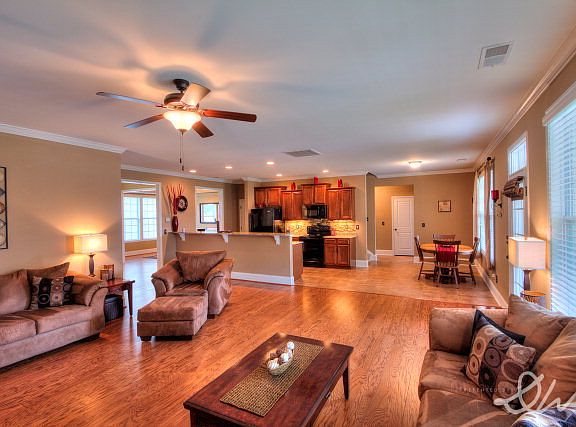 5th image of 297 Lagavulin Dr