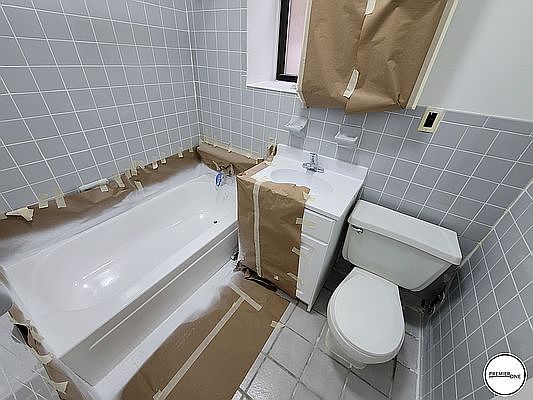 4th image of 214 E 168th St #C10