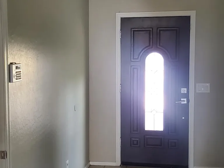 1111 E Chelsea Dr — Photo 12