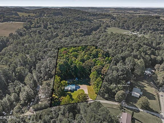2nd image of 497 Old Mine Rd