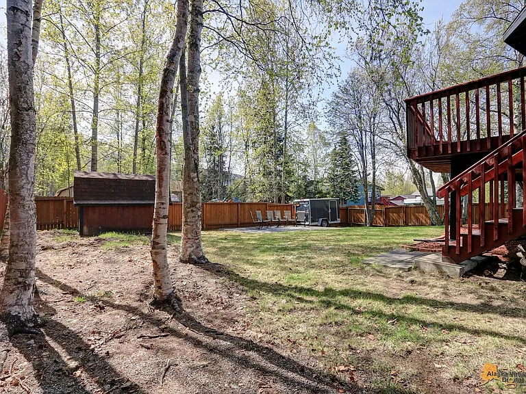 10137 Birch Ln — Photo 43
