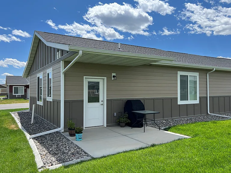 Home Run Patio Home Apartments — Photo 16