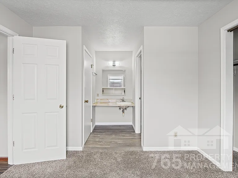 2930 Albright Rd #204 — Photo 6