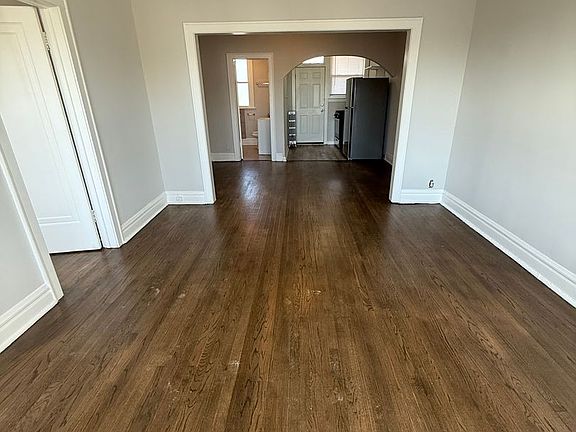 4th image of 1852 S Gunderson Ave #10