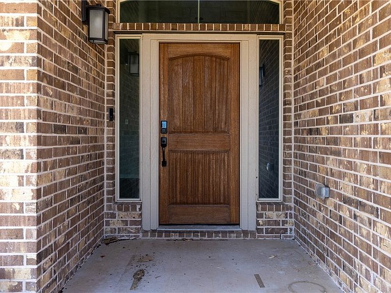 Listing photo 4