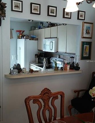 4th image of 865 Park Villa Cir