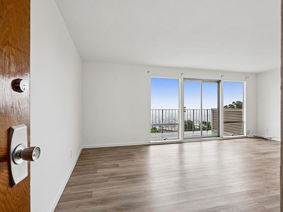 2nd image of 40 Crestline Dr #8