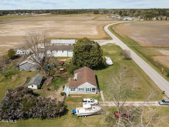 489 Newport Loop Road, Newport, NC 28570