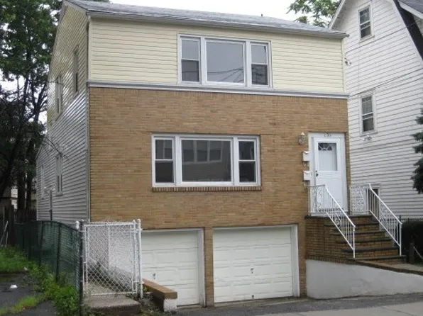 236 Alexander St, Newark City, NJ 07106