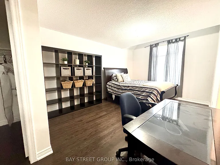 1003 Green St — Photo 13