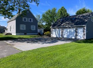 156 Chamberlain St, Brewer, ME 04412