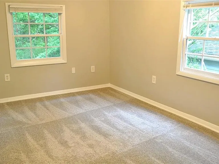 3047 Alston Dr — Photo 7